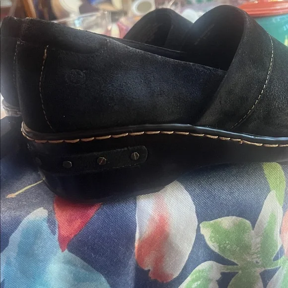 Born Womens Size 7 Bailie Black Suede Leather Casual Slip On Closed Back Clogs - Picture 4 of 6
